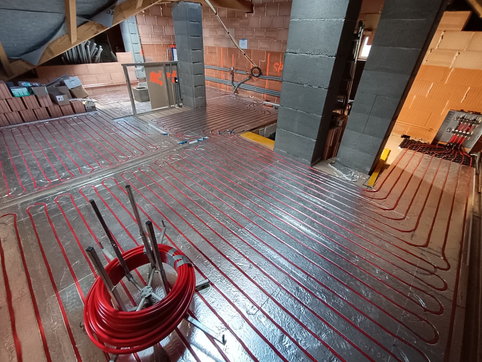 Montáž podlahového vytápení v původních vestavbách - suchá instalace bez betonu